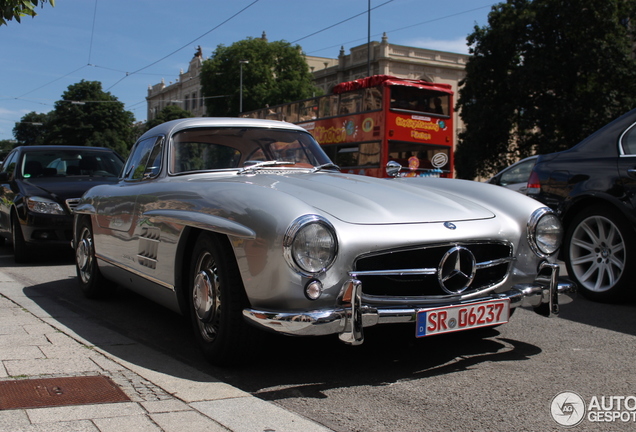 Mercedes-Benz 300SL Gullwing