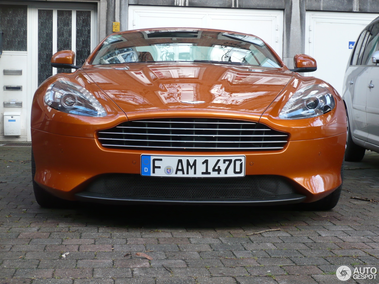 Aston Martin Virage 2011