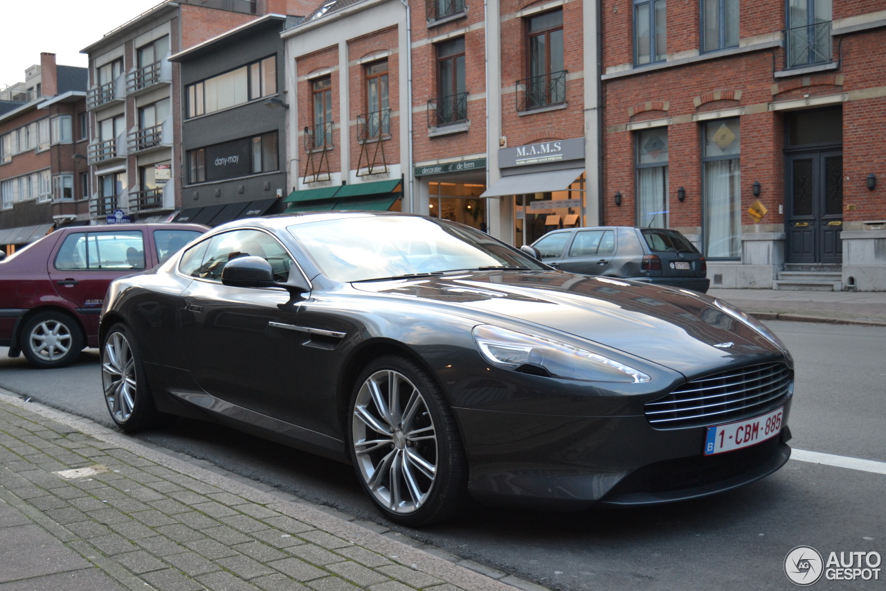 Aston Martin Virage 2011