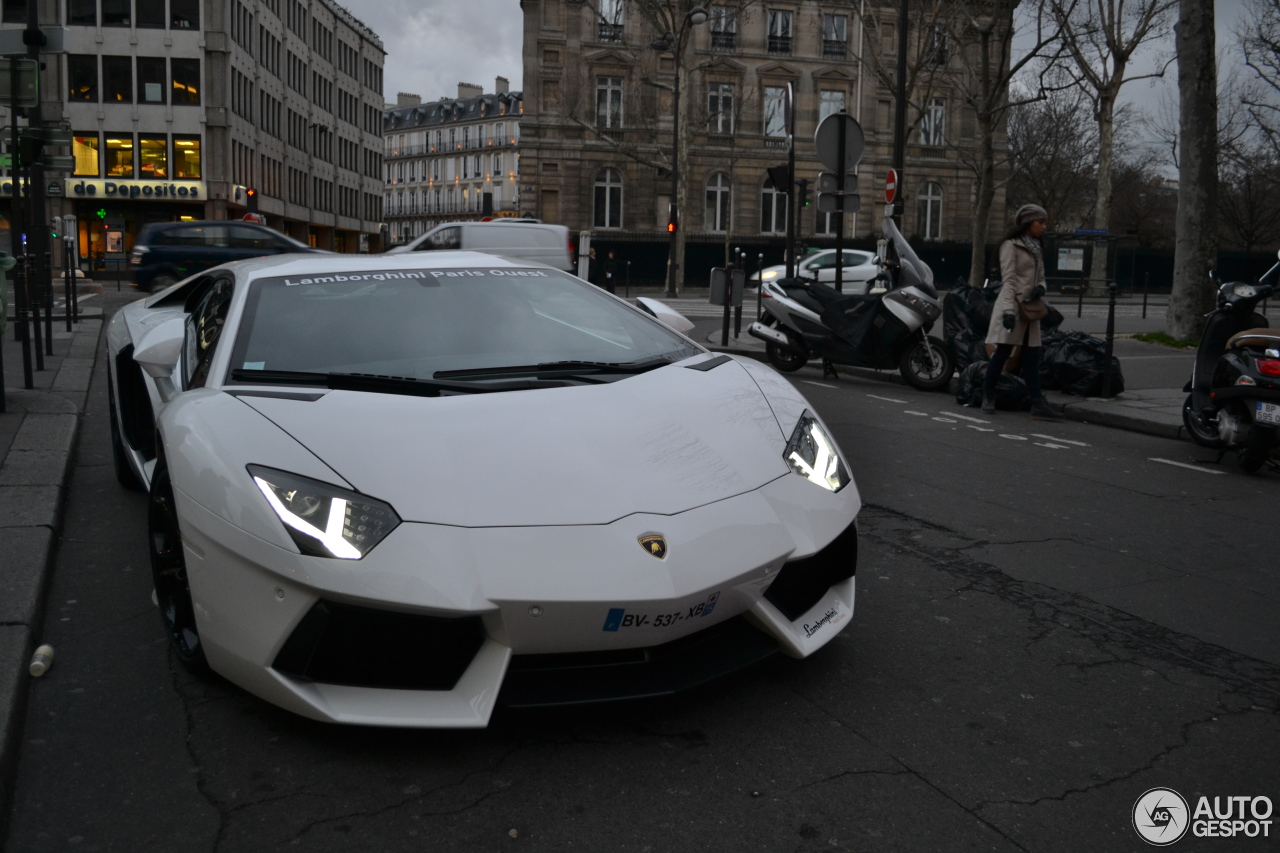 Lamborghini Aventador LP700-4