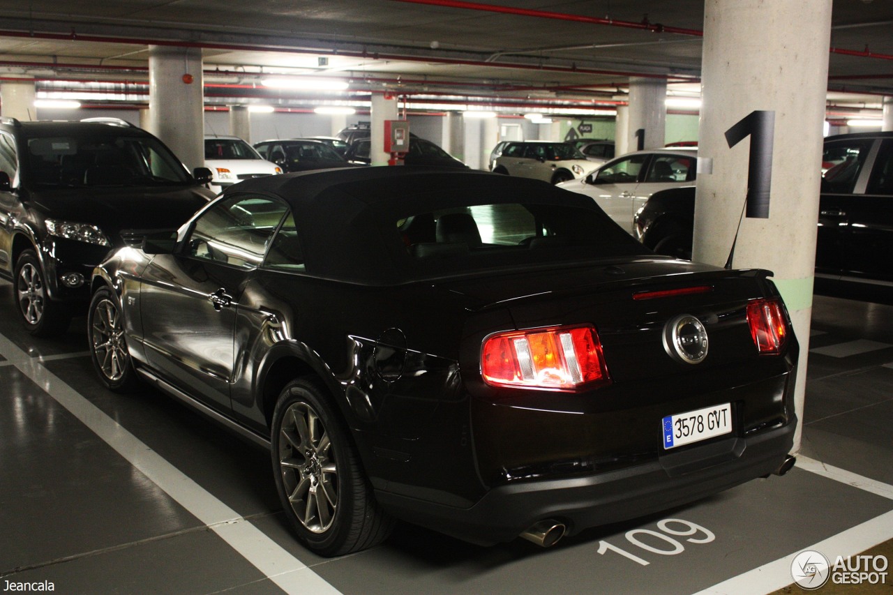 Ford Mustang GT Convertible 2010