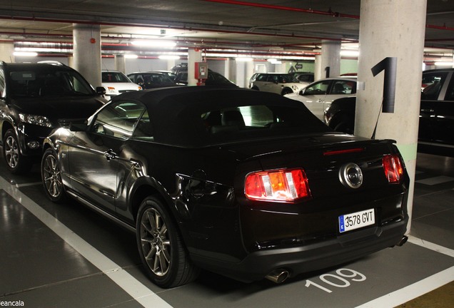 Ford Mustang GT Convertible 2010