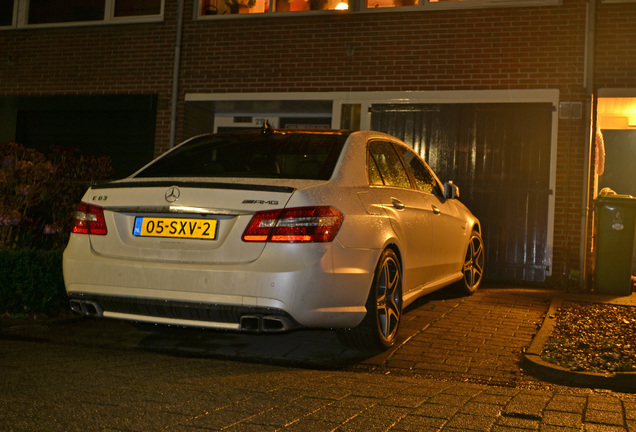 Mercedes-Benz E 63 AMG W212 V8 Biturbo