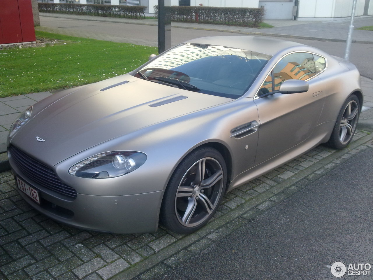 Aston Martin V8 Vantage