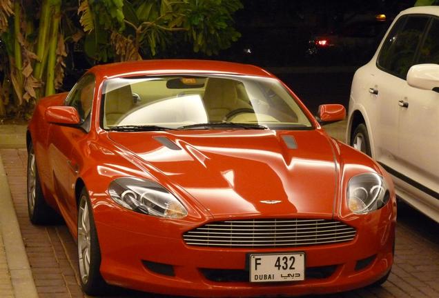 Aston Martin DB9