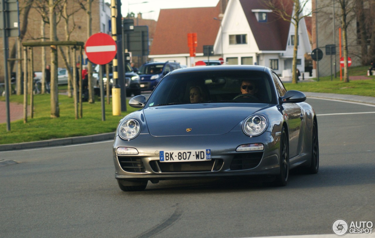 Porsche 997 Carrera GTS