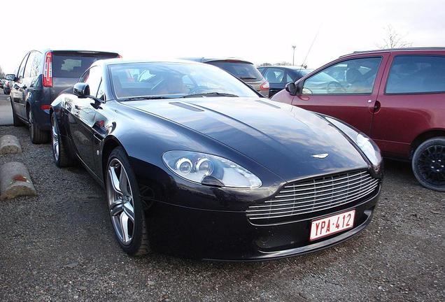 Aston Martin V8 Vantage