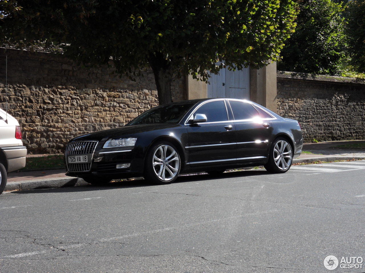 Audi S8 D3