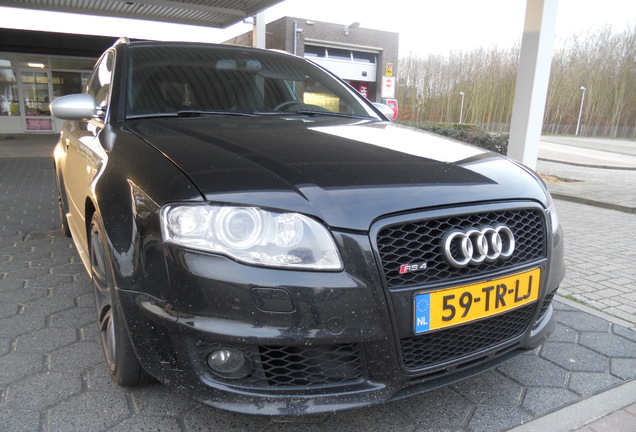 Audi RS4 Avant B7