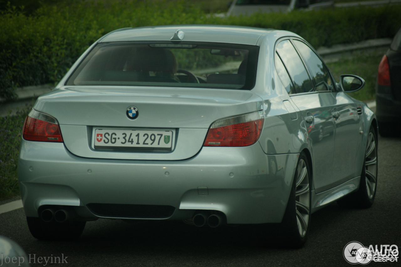 BMW M5 E60 2005