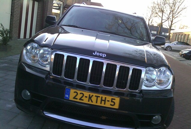 Jeep Grand Cherokee SRT-8 2005