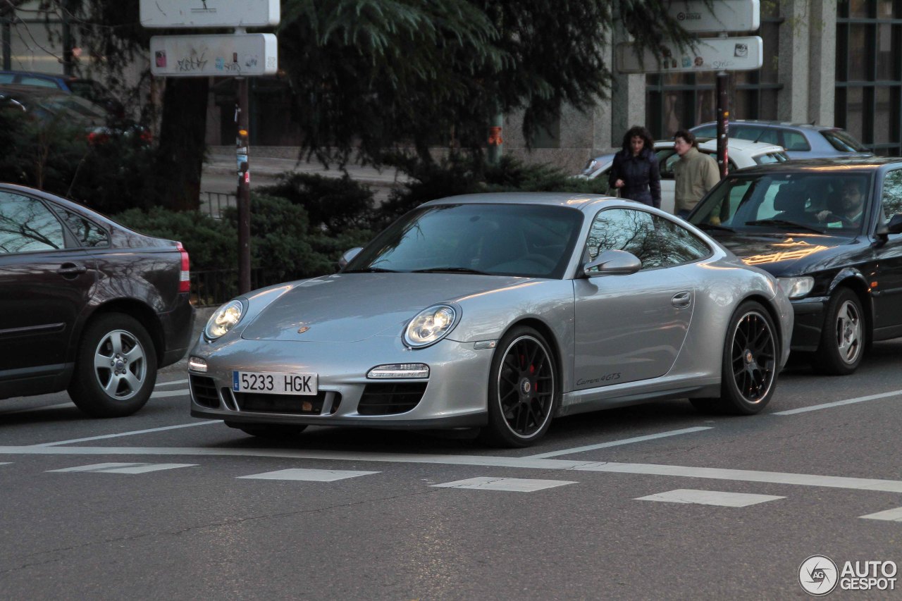 Porsche 997 Carrera 4 GTS