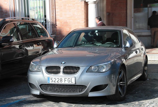 BMW M5 E60 2005