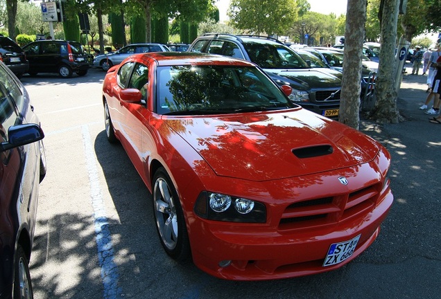 Dodge Charger SRT-8