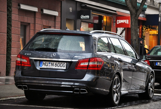 Mercedes-Benz E 63 AMG S212 V8 Biturbo