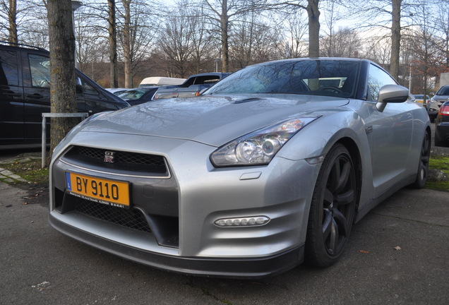 Nissan GT-R 2011