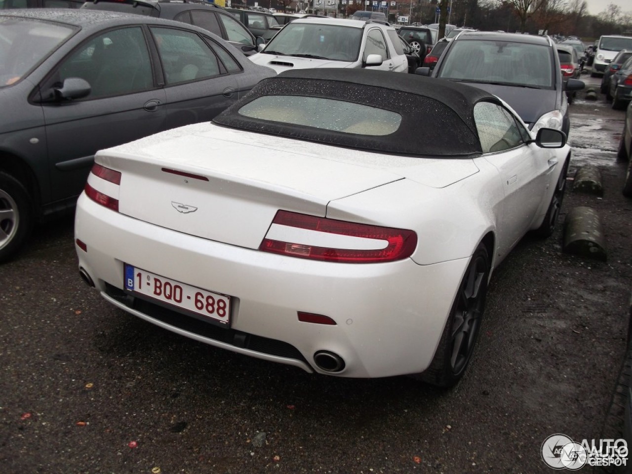 Aston Martin V8 Vantage Roadster