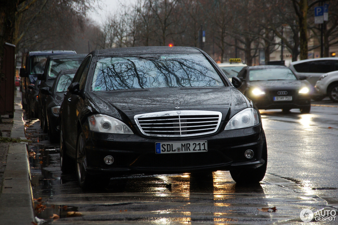 Mercedes-Benz S 65 AMG V221