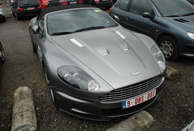 Aston Martin DBS Volante