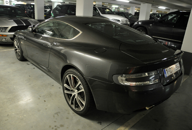 Aston Martin DB9 2010