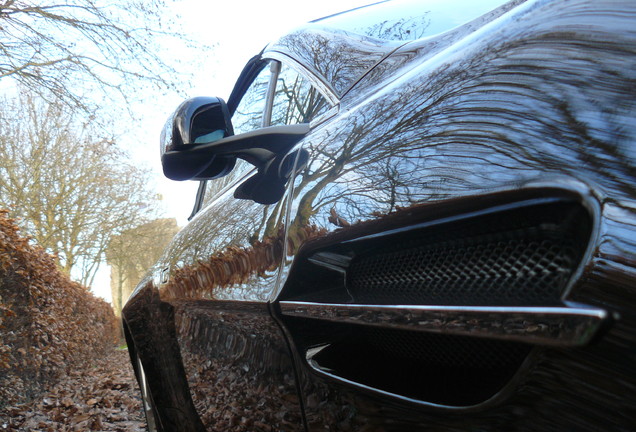 Aston Martin V8 Vantage Roadster