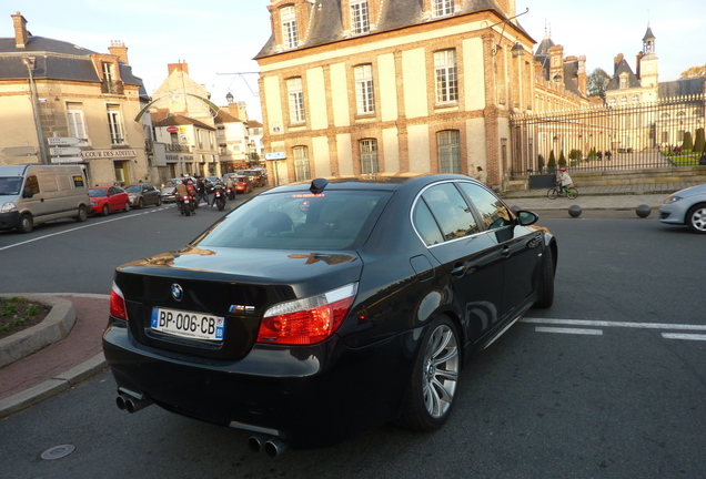 BMW M5 E60 2005