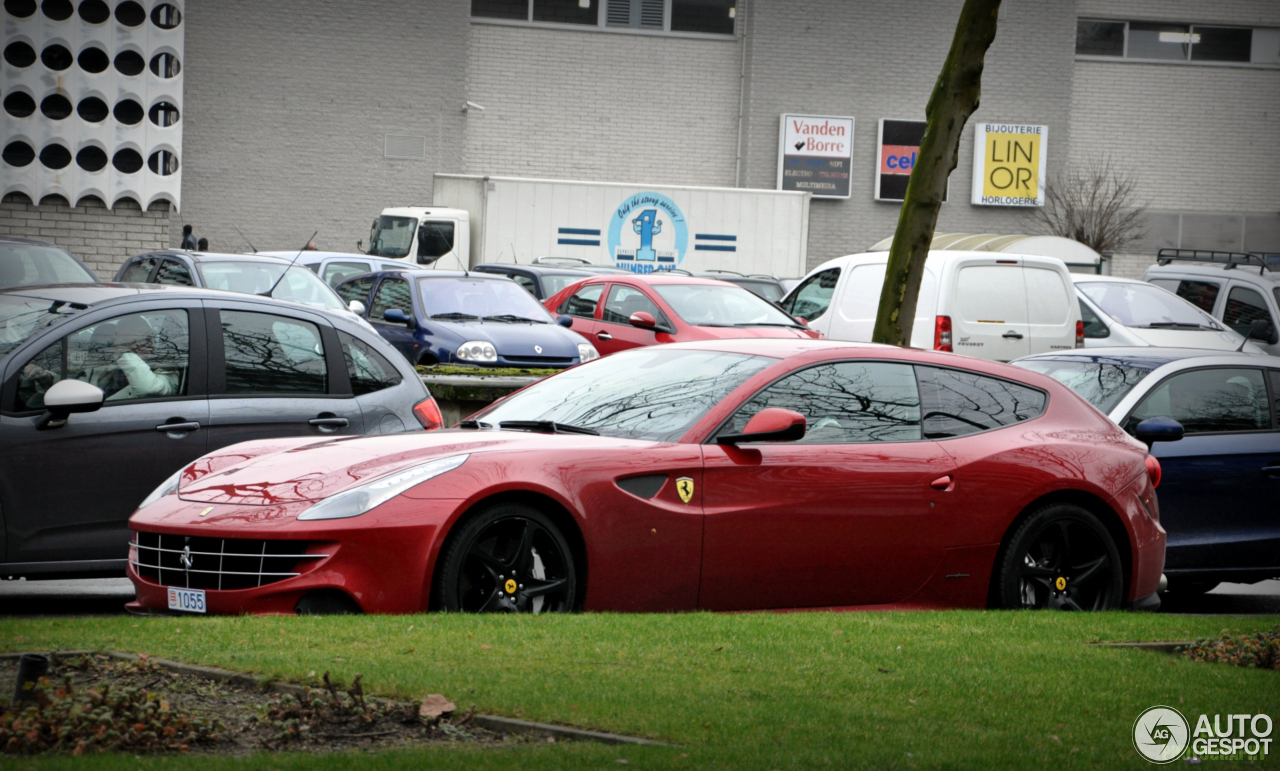 Ferrari FF