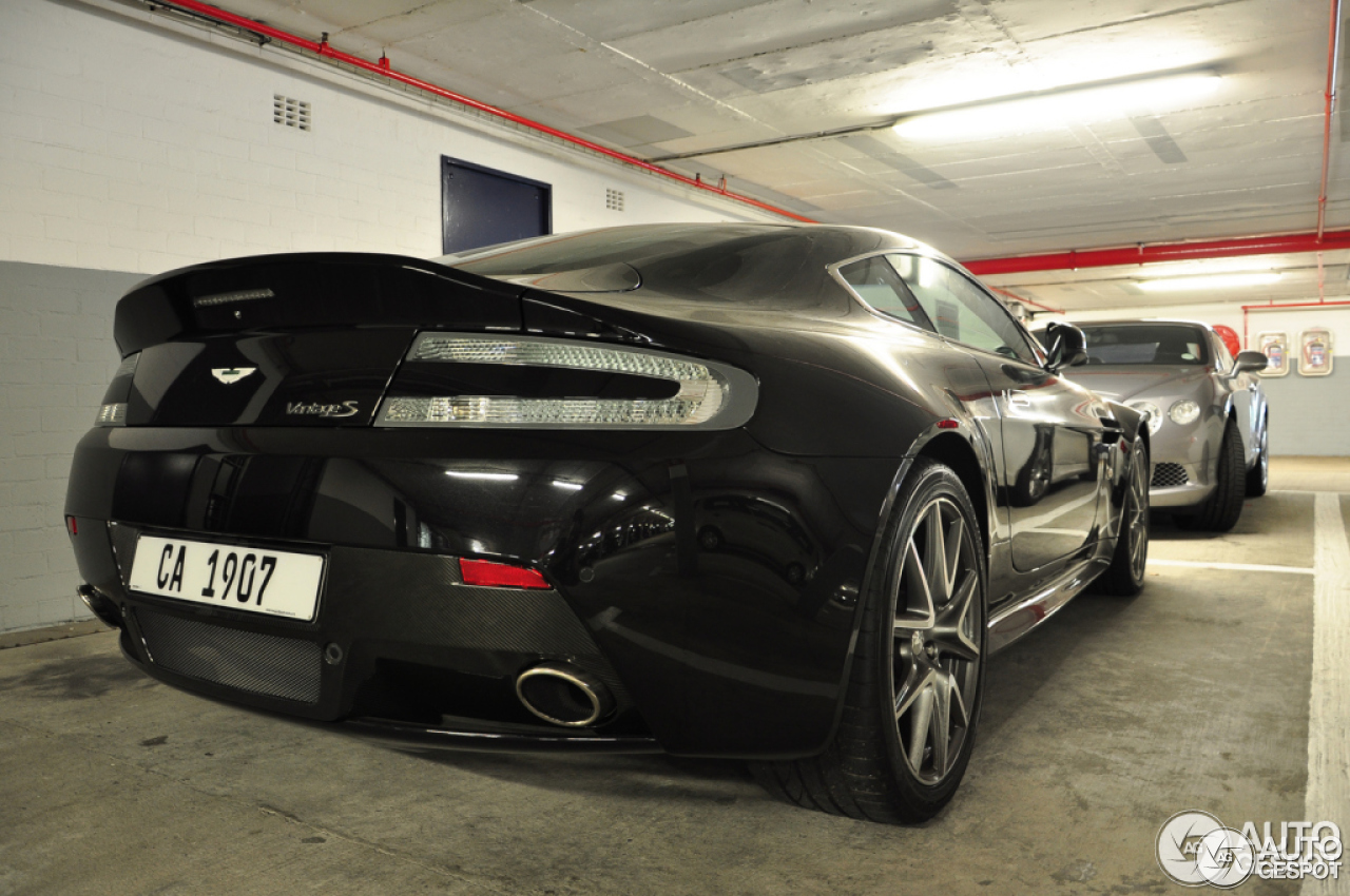 Aston Martin V8 Vantage S