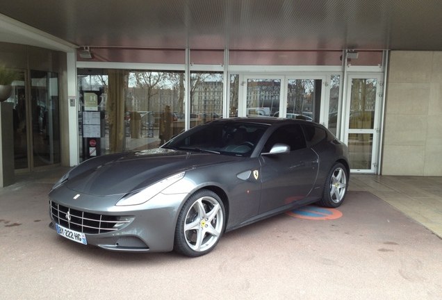 Ferrari FF