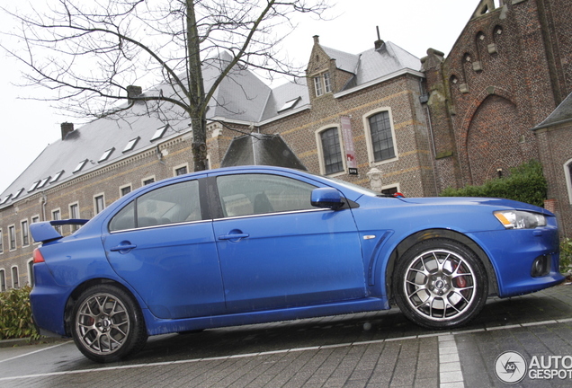 Mitsubishi Lancer Evolution X MR