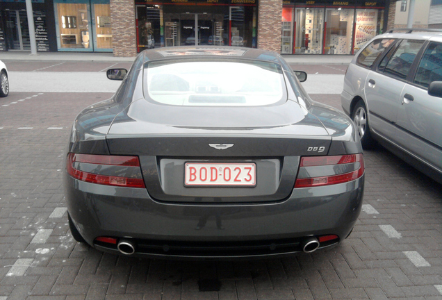 Aston Martin DB9