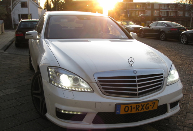 Mercedes-Benz S 63 AMG W221 2011