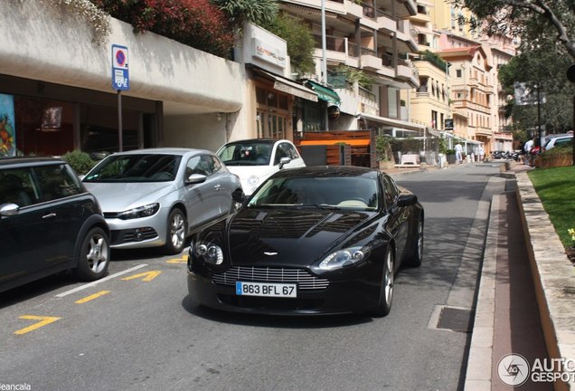 Aston Martin V8 Vantage