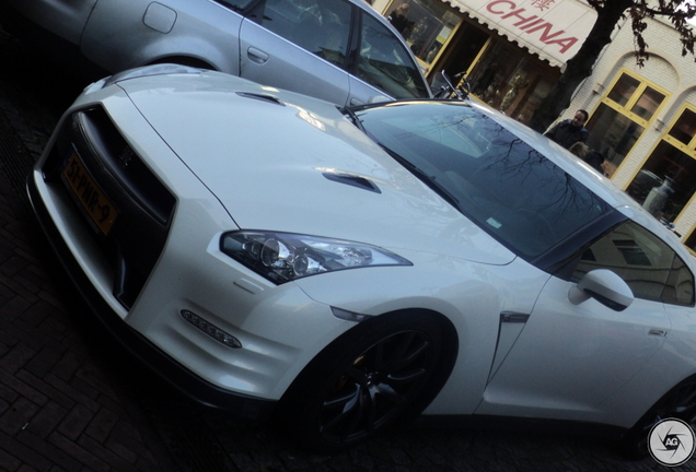 Nissan GT-R 2011