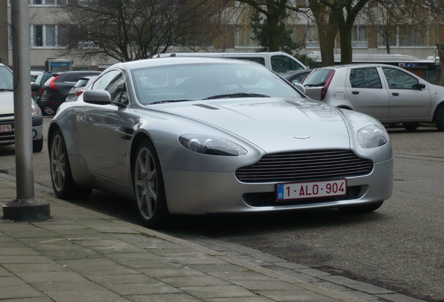 Aston Martin V8 Vantage