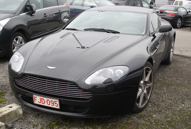 Aston Martin V8 Vantage