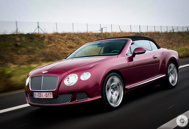 Bentley Continental GTC 2012