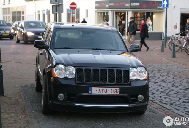 Jeep Grand Cherokee SRT-8 2005