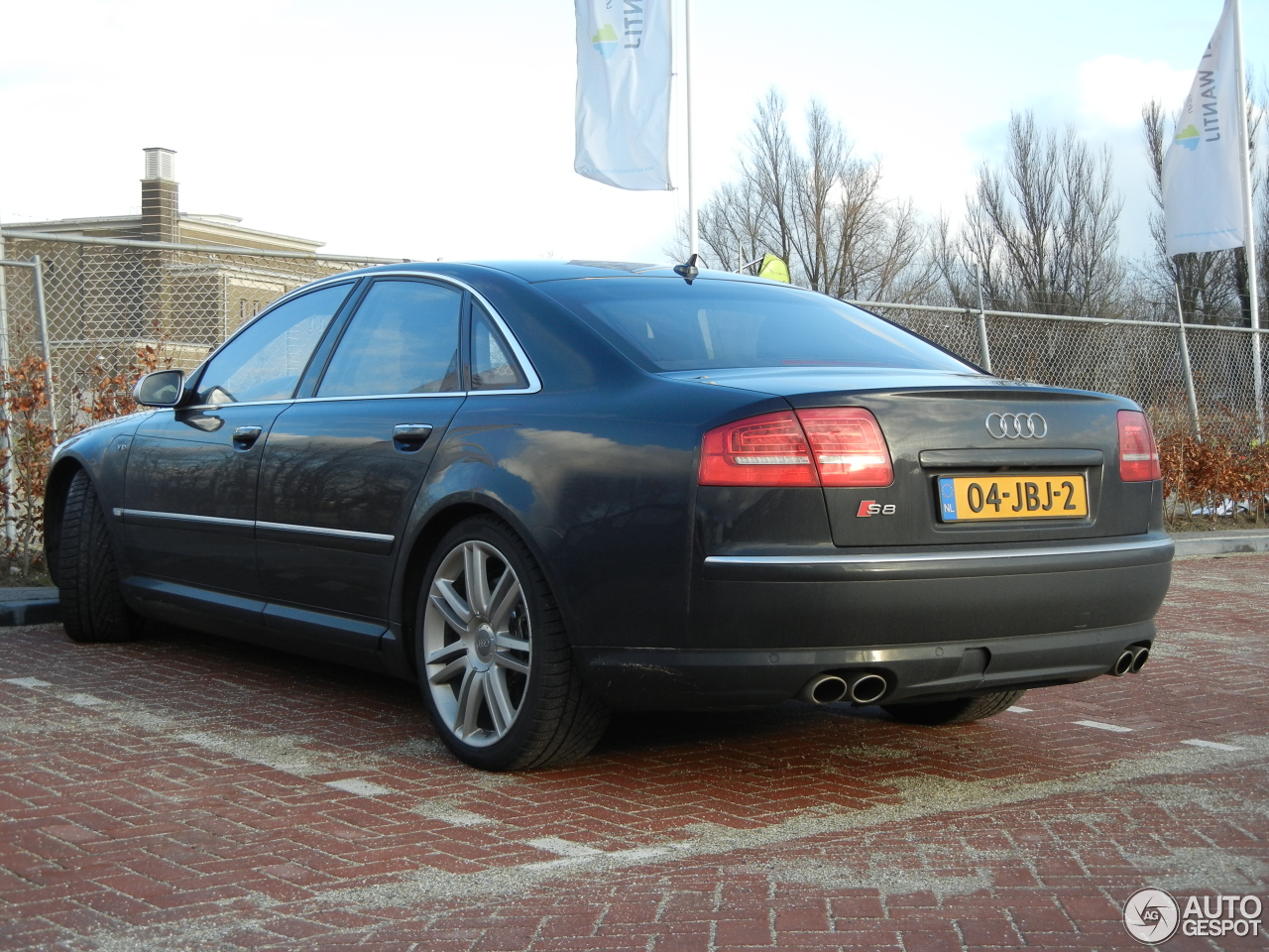 Audi S8 D3