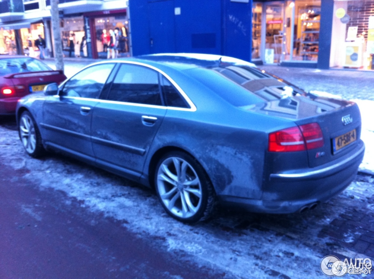 Audi S8 D3