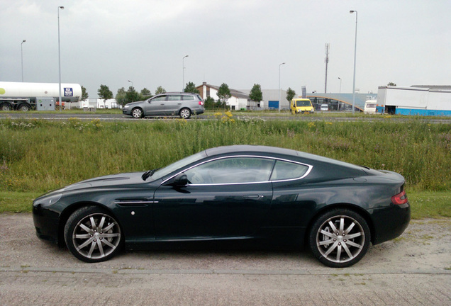 Aston Martin DB9