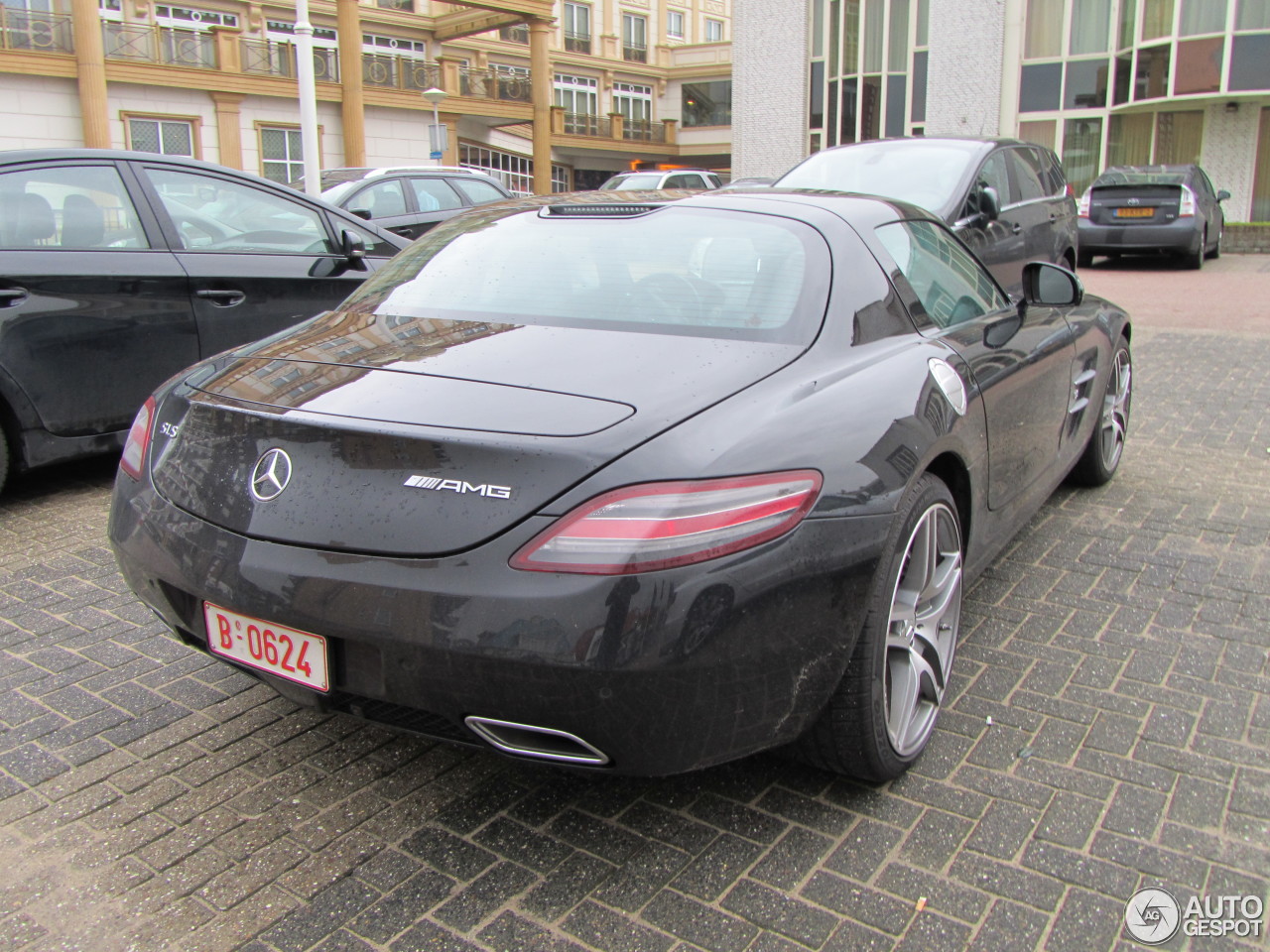 Mercedes-Benz SLS AMG