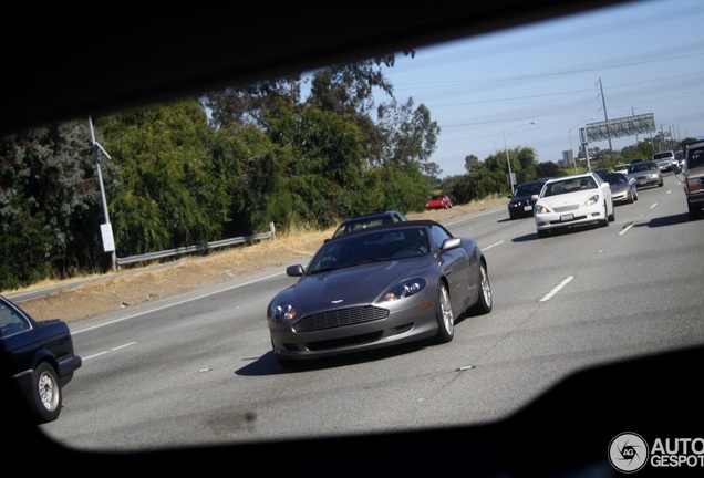 Aston Martin DB9 Volante