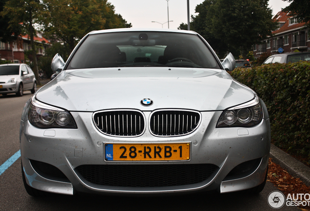 BMW M5 E60 2005