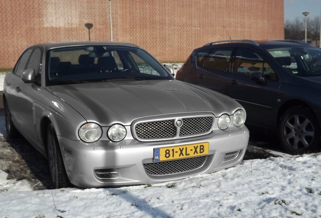 Jaguar XJR Portfolio