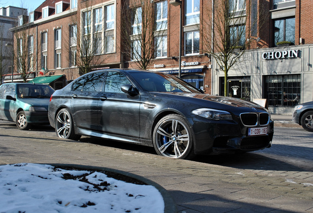 BMW M5 F10 2011