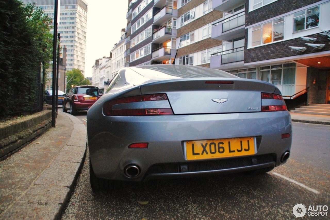 Aston Martin V8 Vantage