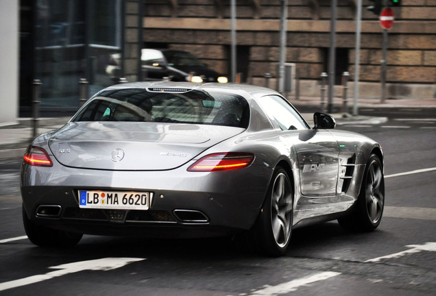 Mercedes-Benz SLS AMG