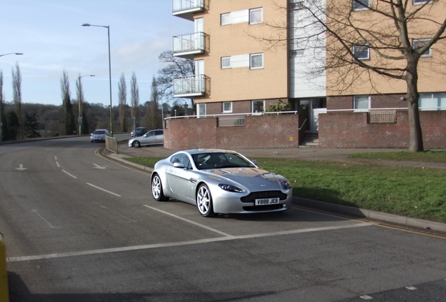 Aston Martin V8 Vantage