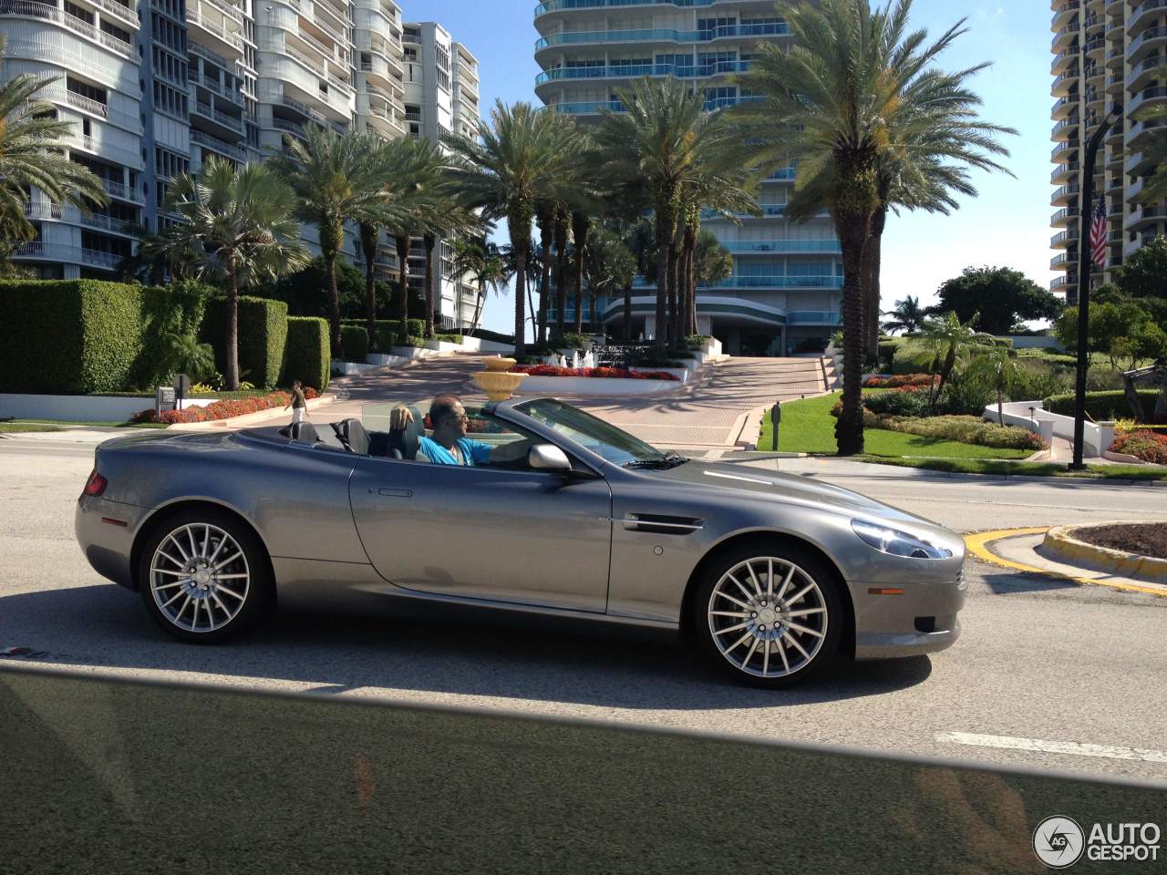 Aston Martin DB9 Volante